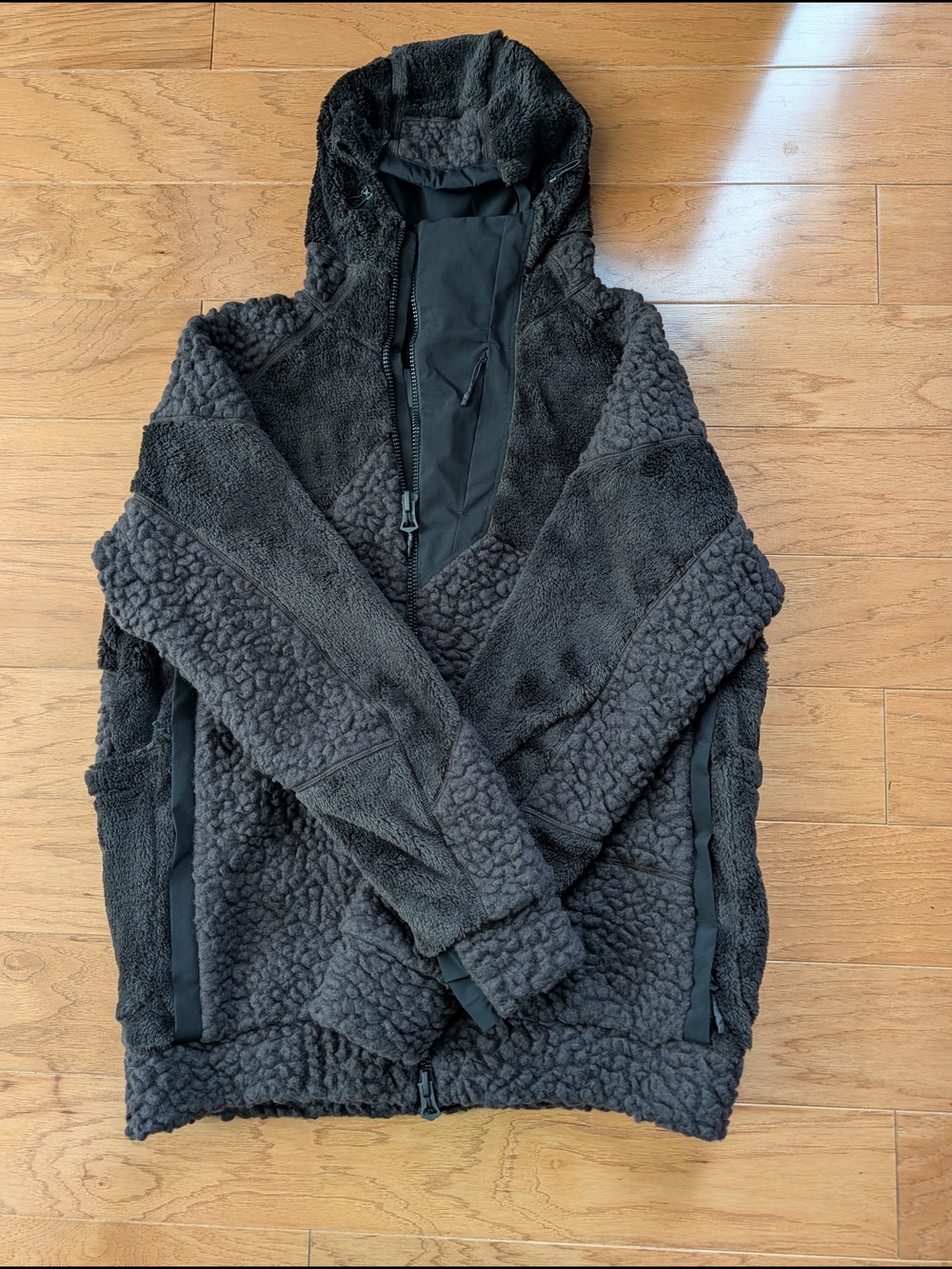 Cozy Black Sherpa Zip-Up Jacket-Vollebak